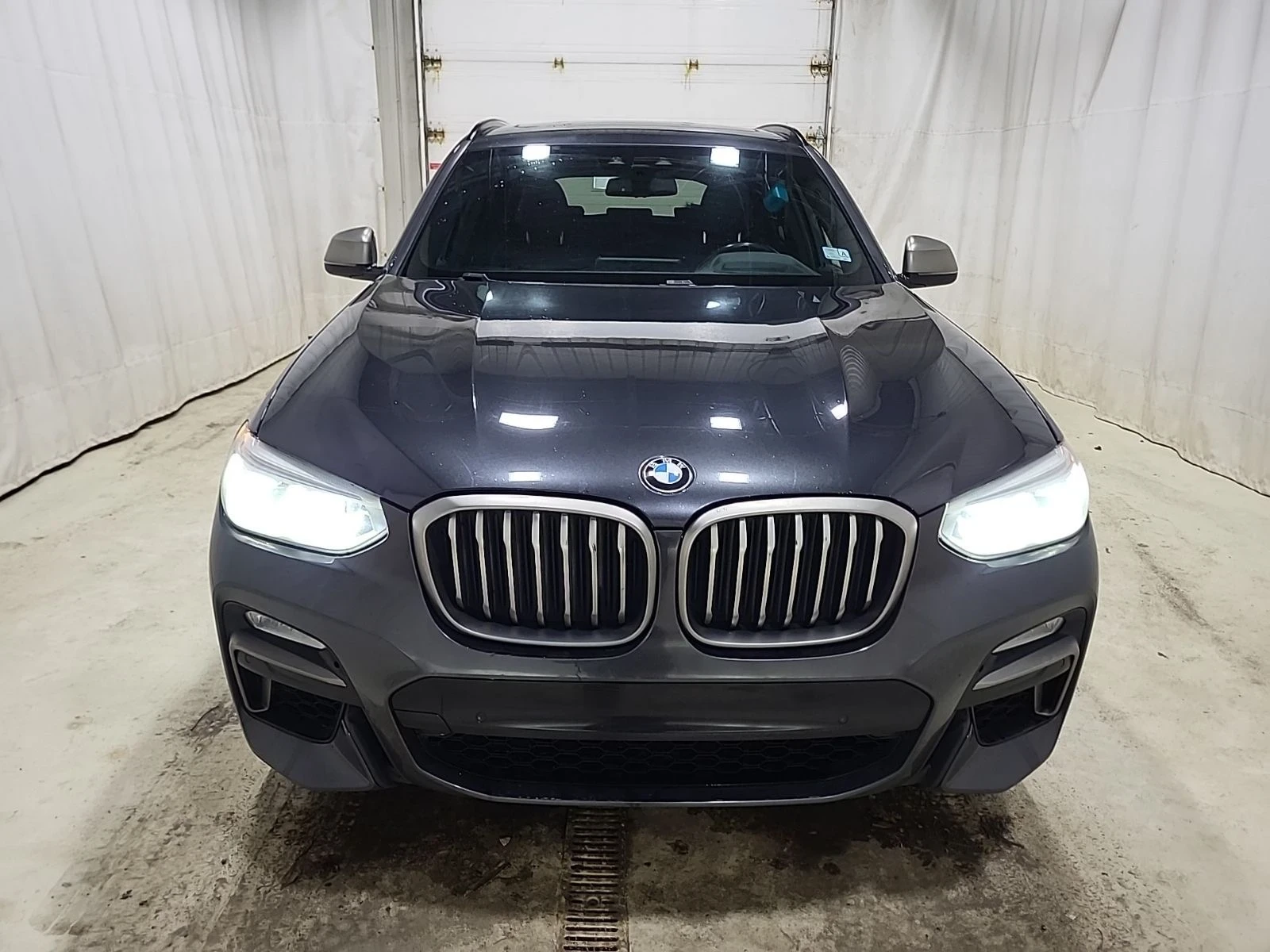BMW X3 M-pkg* CarPlay* Ambient* Подгрев* Пано, снимка 2 - Автомобили и джипове - 53888469