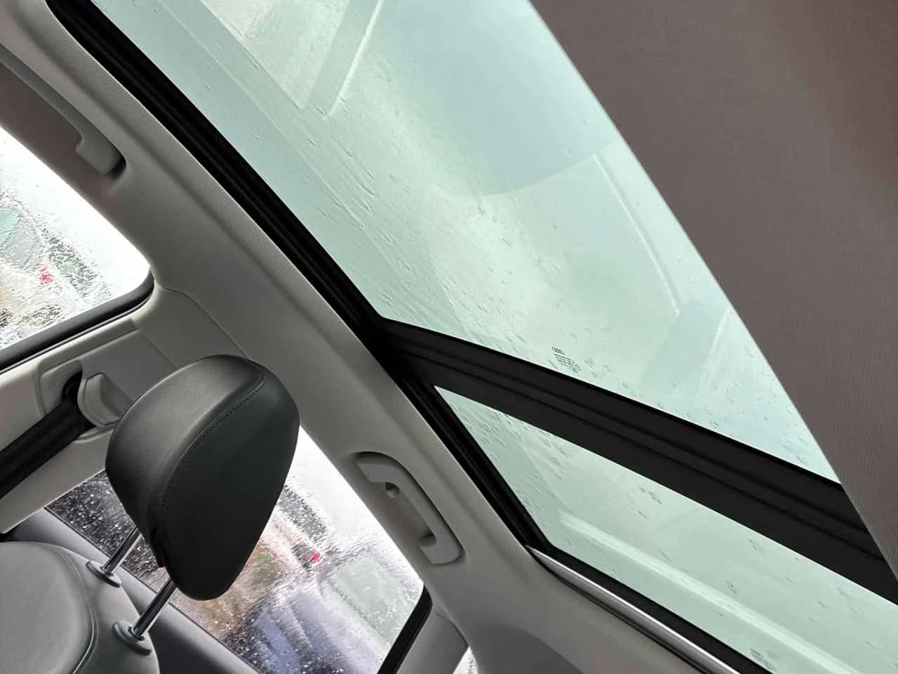 Audi Q3 * Progressiv * CARFAX * БЕЗ ПЪРВОНАЧАЛНА ВНОСКА, снимка 13 - Автомобили и джипове - 54312863