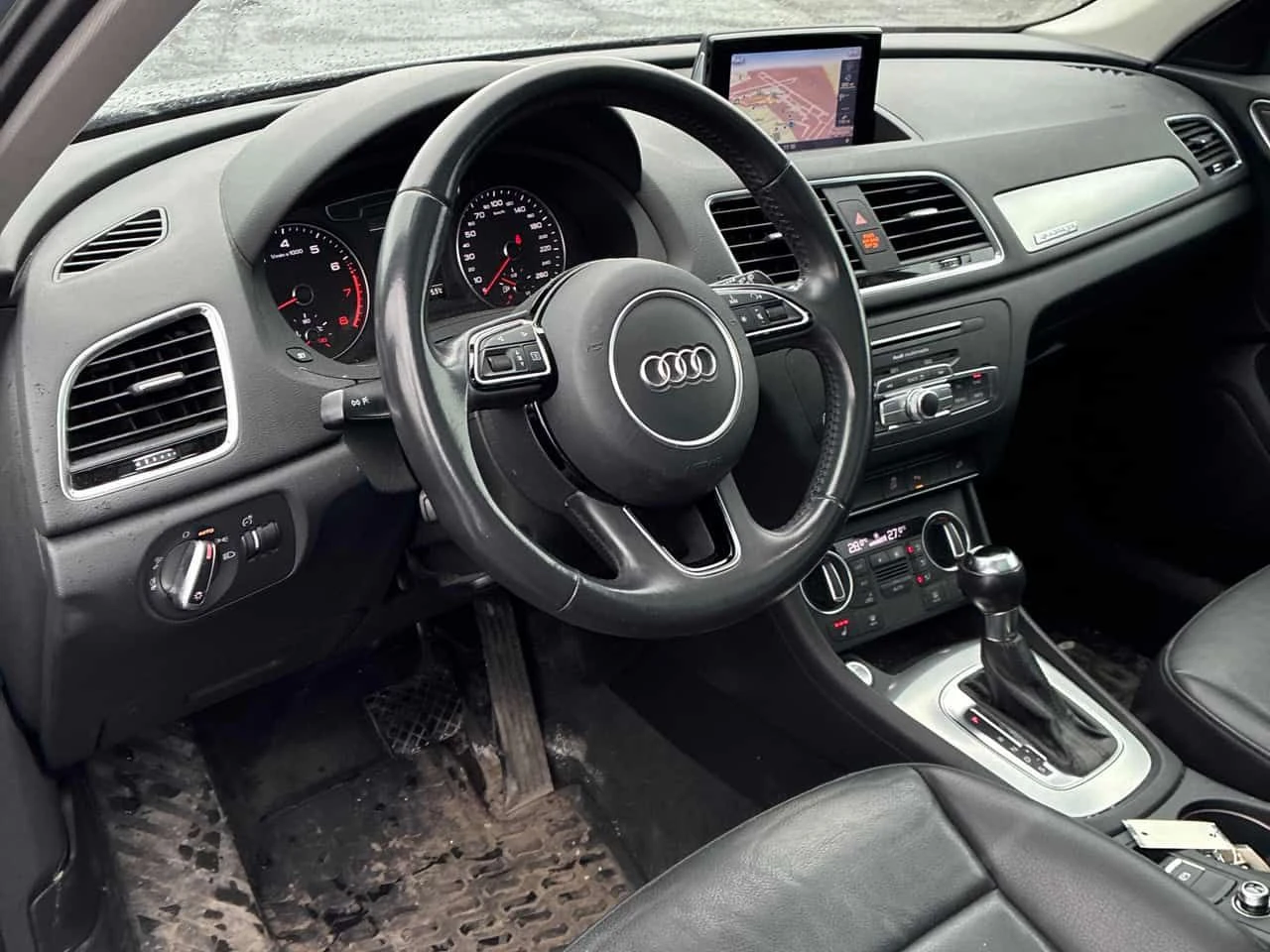 Audi Q3 * Progressiv * CARFAX * БЕЗ ПЪРВОНАЧАЛНА ВНОСКА, снимка 5 - Автомобили и джипове - 54312863