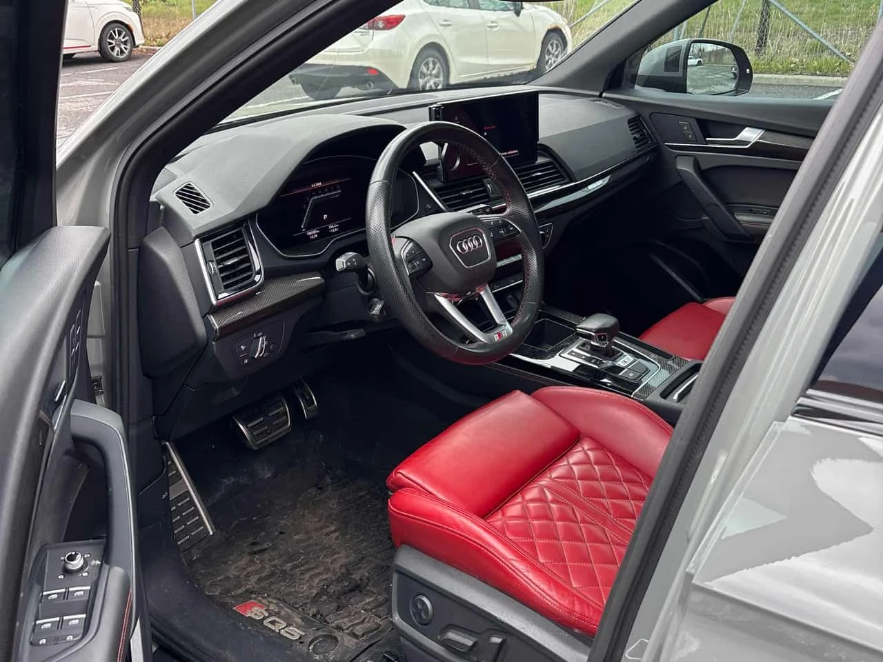 Audi SQ5 * Progressiv * MATRIX* DISTRONIC* BANG&OLUFSEN* , снимка 5 - Автомобили и джипове - 54422794