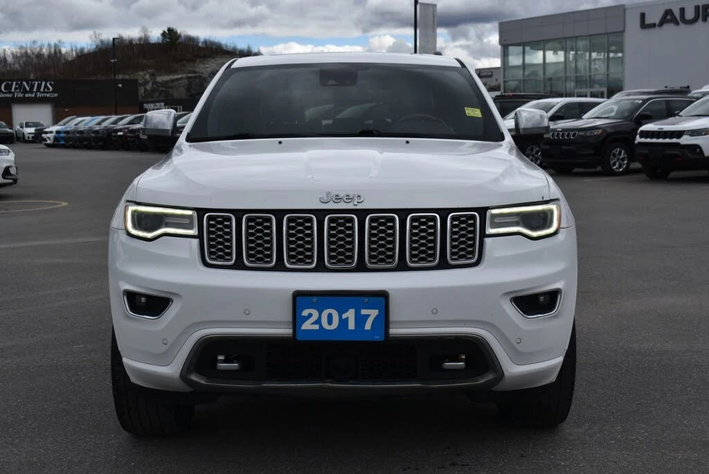 Jeep Grand cherokee OVERLAND| 8ZF| HARMAN/KARDON| DISTRONIC| ПАНО