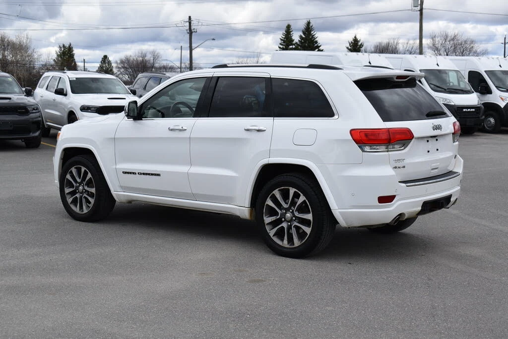 Jeep Grand cherokee OVERLAND| 8ZF| HARMAN/KARDON| DISTRONIC| ПАНО, снимка 6 - Автомобили и джипове - 54960931