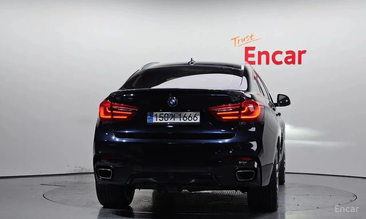 BMW X6 xDrive 40d M Sport/ХАРМАН/ХЕДЪП/ПОДГРЕВ/ПАМЕТ/360, снимка 4 - Автомобили и джипове - 55833156