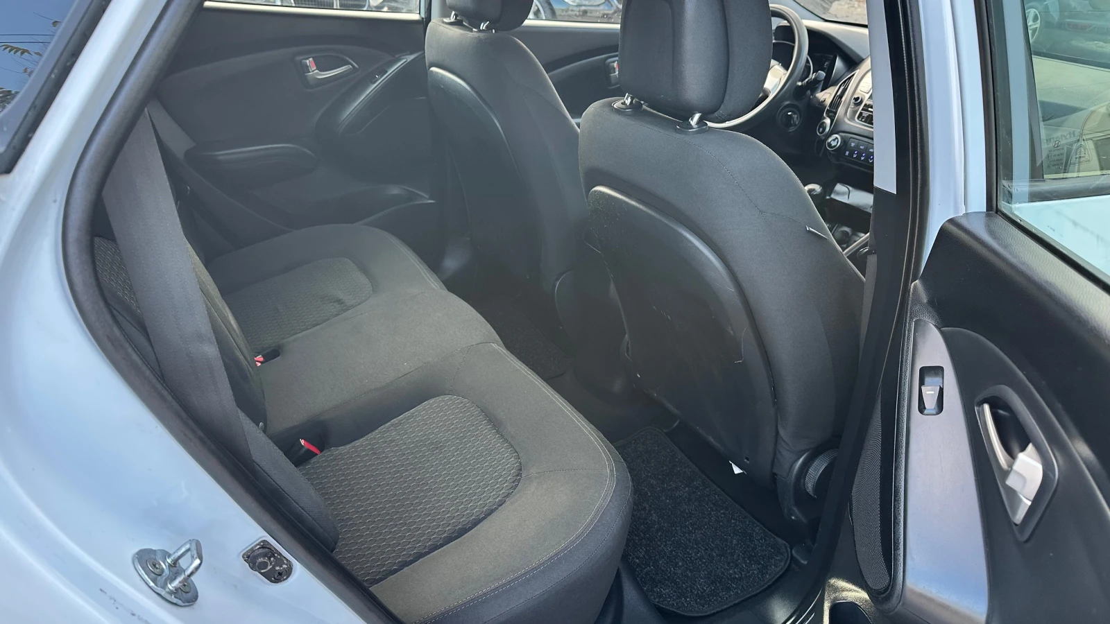 Hyundai IX35 2.0crdi 4x4 ������ | Mobile.bg � ����������� 10