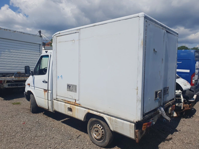 Mercedes-Benz Sprinter 2.3d/на части , снимка 4 - Бусове и автобуси - 41437546