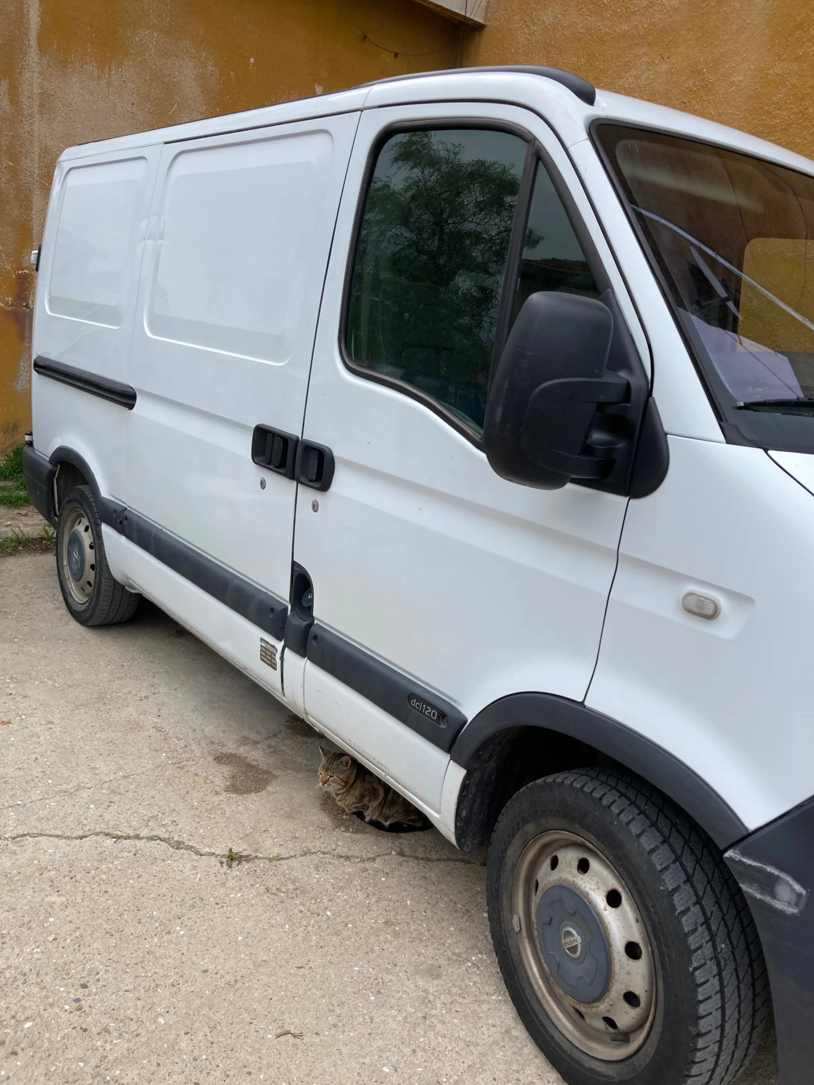 Nissan Interstar  - изображение 3