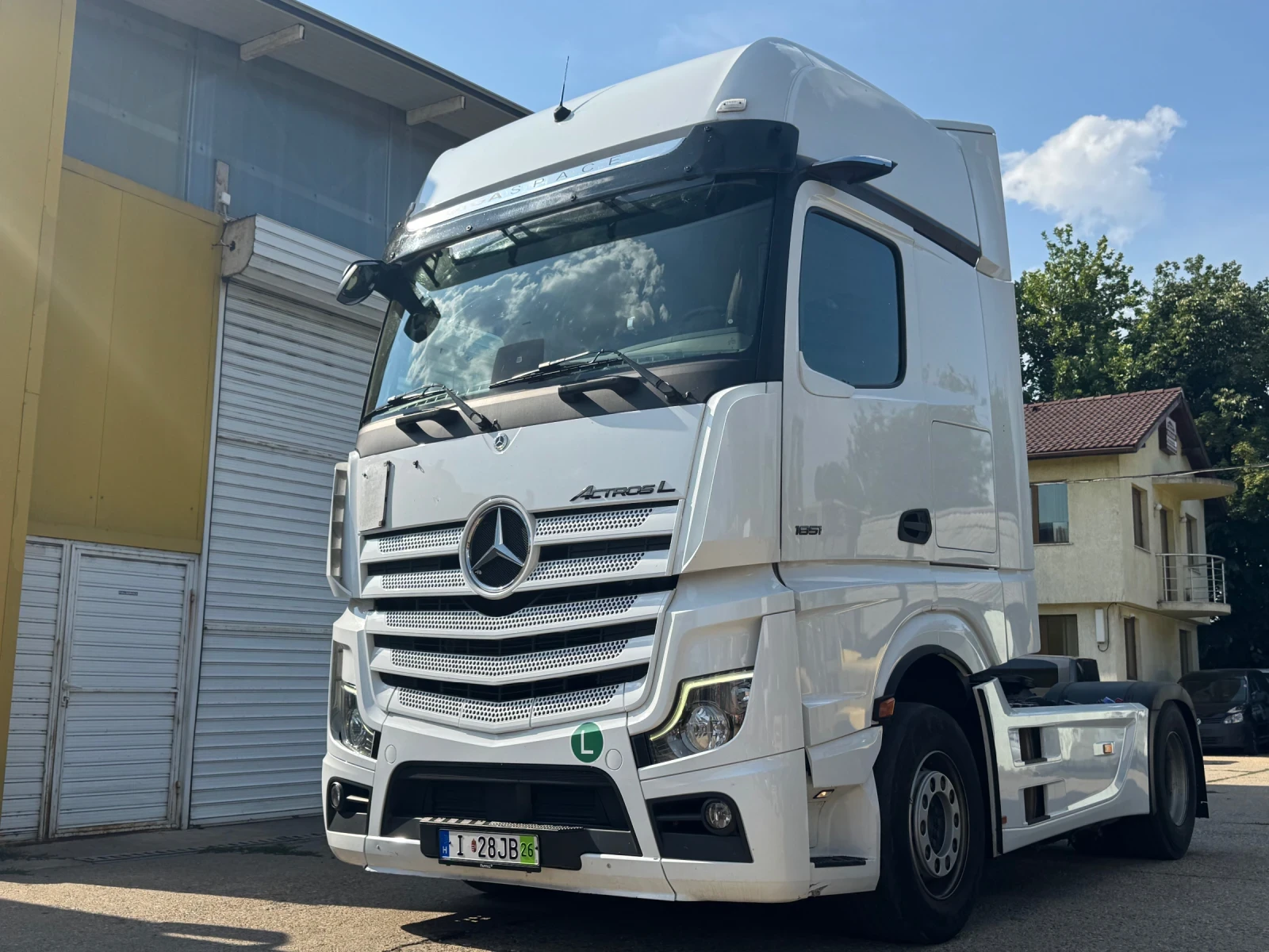 Mercedes-Benz Actros L 1851 GigaSpace 