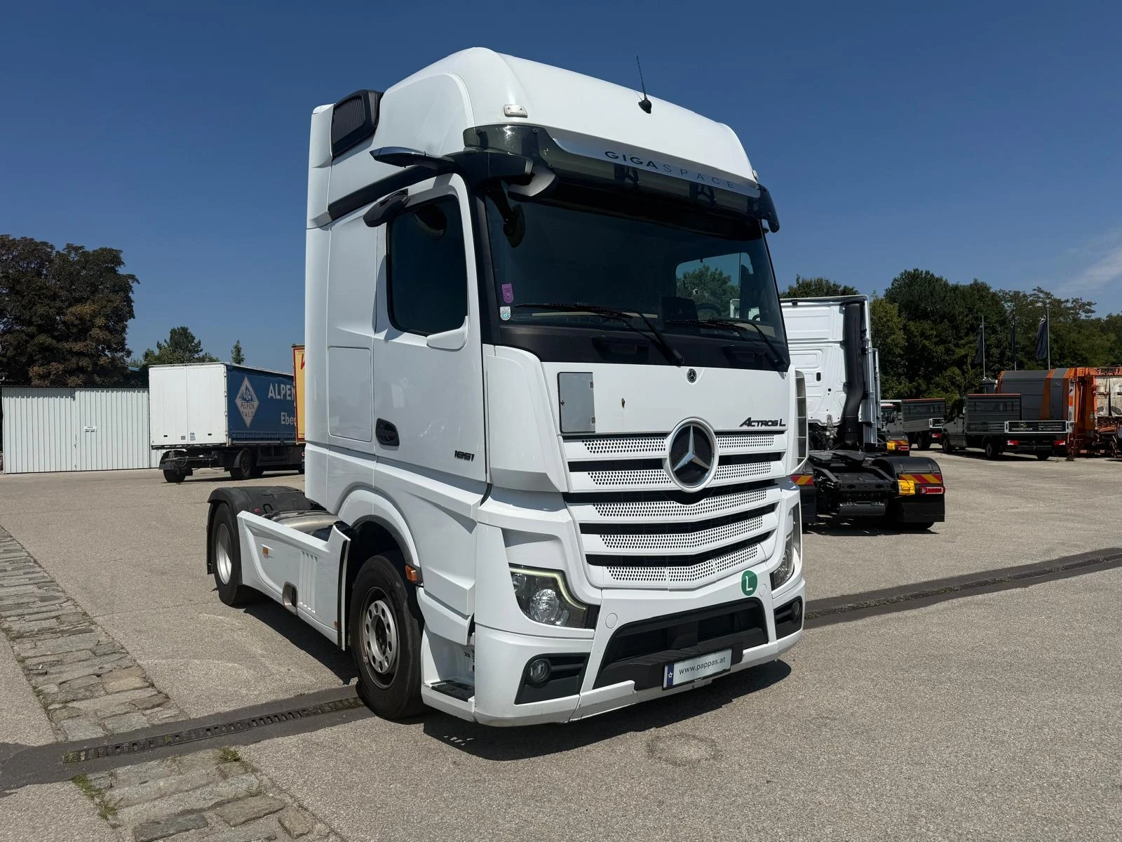 Mercedes-Benz Actros L 1851 GigaSpace 