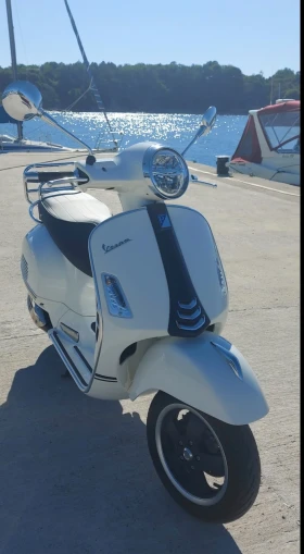 Vespa GTS YACHT CLUB Limited edition 300cc, снимка 3