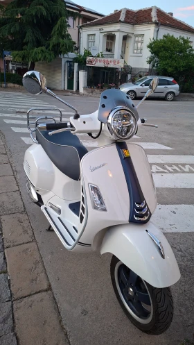 ����� �� �������� �� Vespa GTS YACHT CLUB Limited edition 300cc