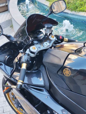 ����� �� �������� �� Yamaha YZF-R1 RN19