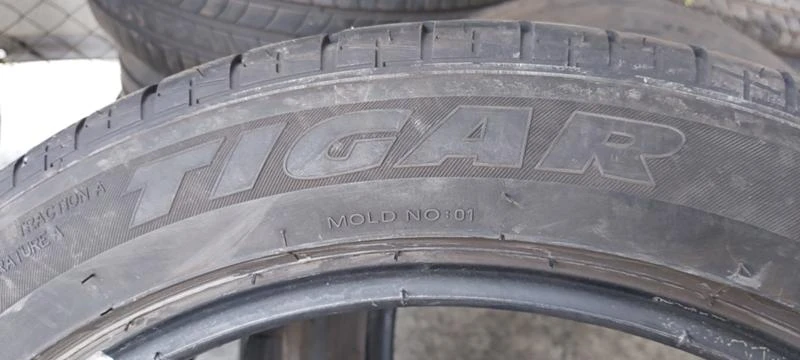 Гуми Летни 245/45R18, снимка 5 - Гуми и джанти - 29888497