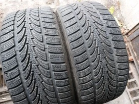 Гуми Зимни 235/35R19, снимка 1 - Гуми и джанти - 39129363