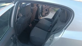 Opel Astra 1.6 перфектен.навигация , снимка 12