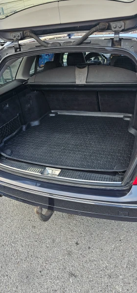 Mercedes-Benz C 220, снимка 13