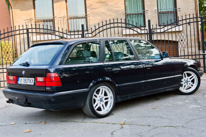 BMW 525, снимка 4 - Автомобили и джипове - 45582941