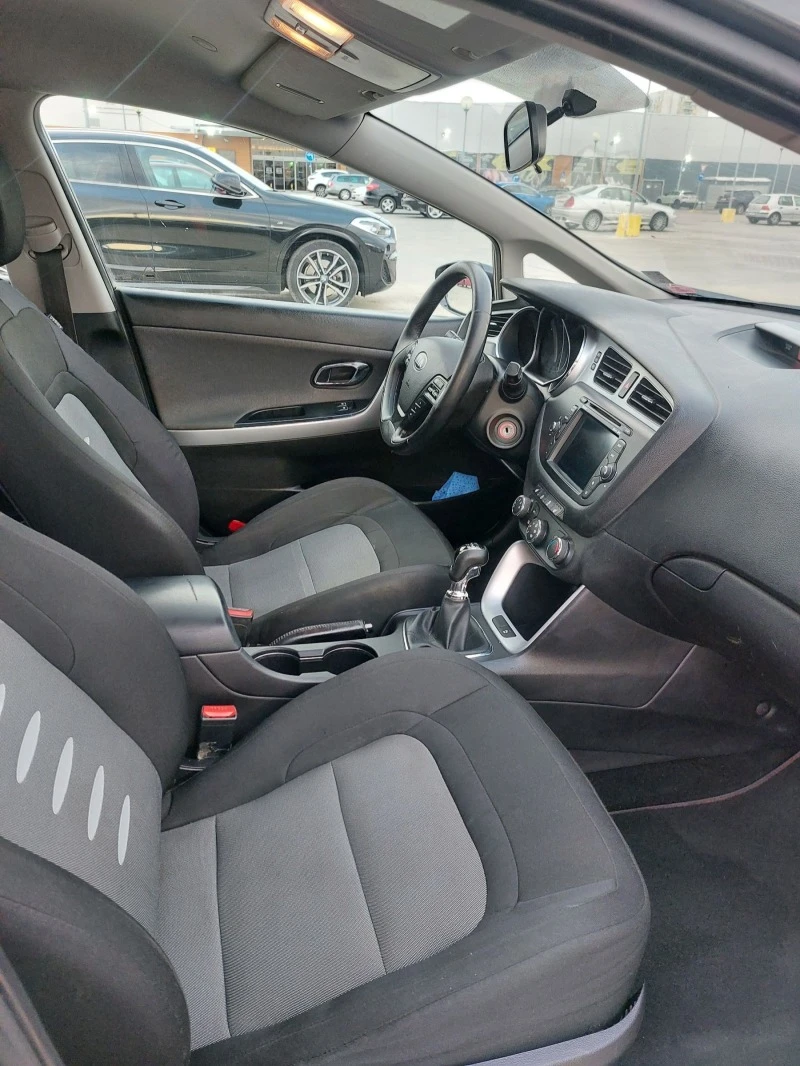 Kia Ceed 1.4i. Камера/ NAVI / LED, снимка 9 - Автомобили и джипове - 47735380