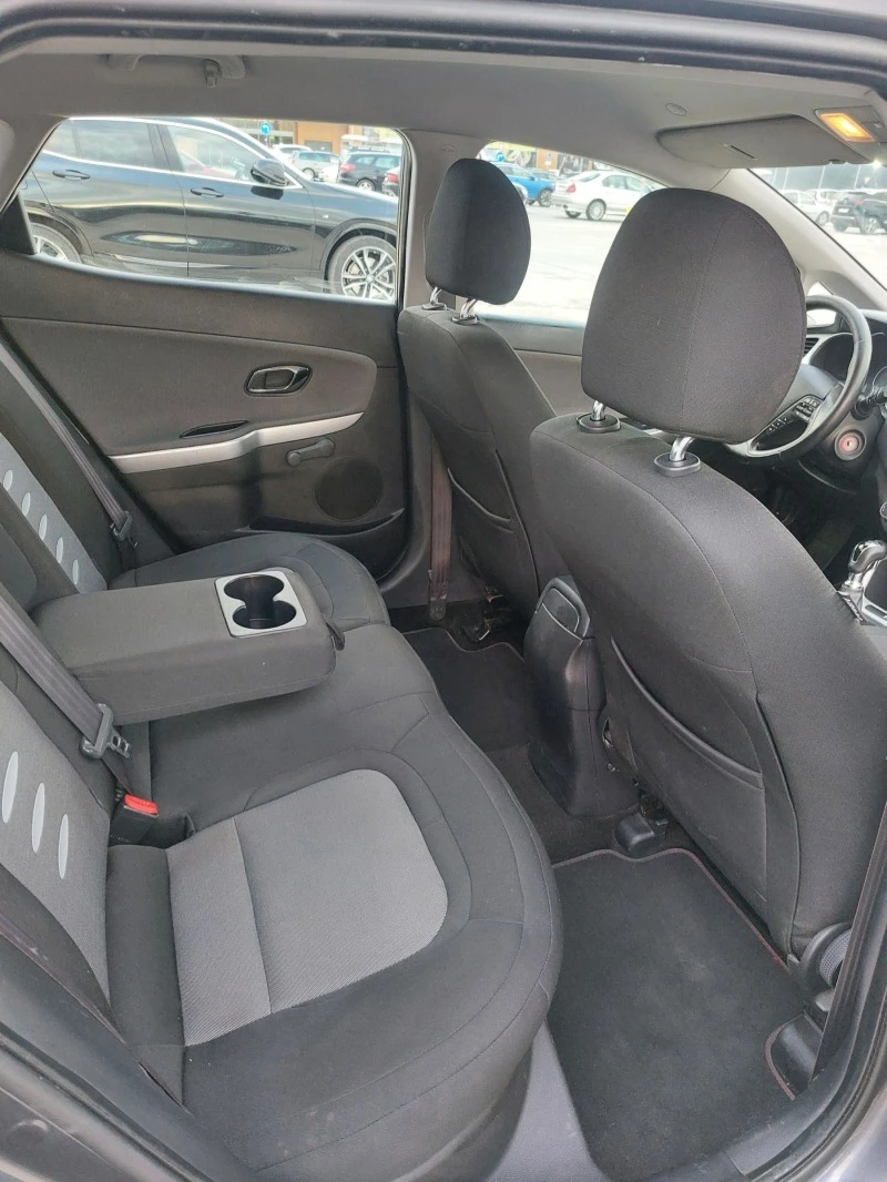 Kia Ceed 1.4i. Камера/ NAVI / LED, снимка 8 - Автомобили и джипове - 47735380