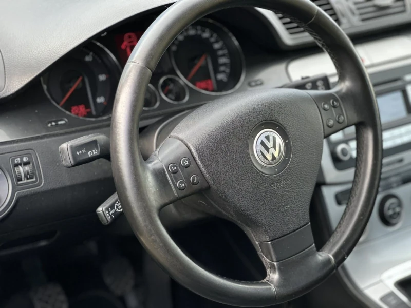 VW Passat 1.9 TDI, снимка 5 - Автомобили и джипове - 48664497