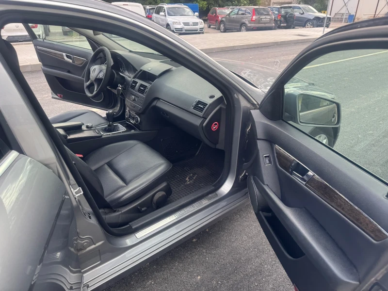 Mercedes-Benz C 200 1.8 CGI, снимка 9 - Автомобили и джипове - 50396068