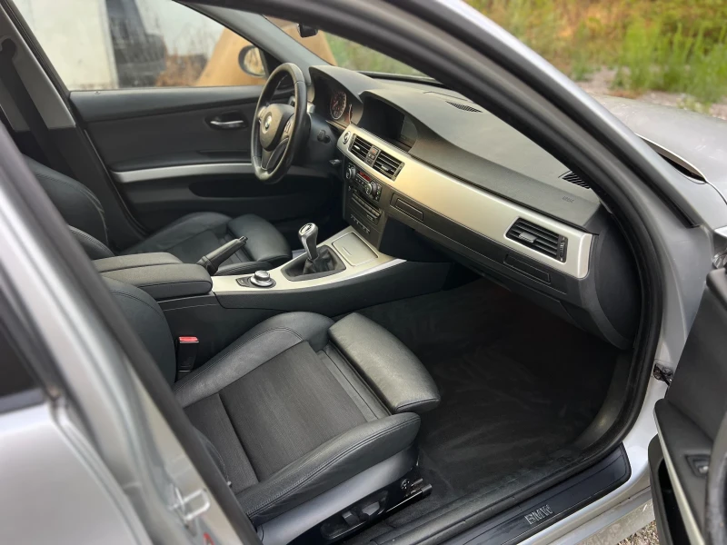 BMW 318 2.0i Кожа/Нави/Памет/Подгрев/, снимка 9 - Автомобили и джипове - 51383939