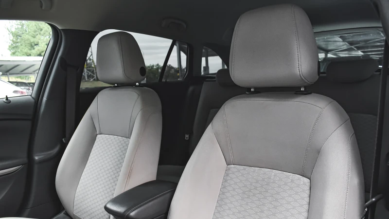 Opel Astra Sports Tourer 1.6 CDTi Ecoflex Edition, снимка 10 - Автомобили и джипове - 52293651