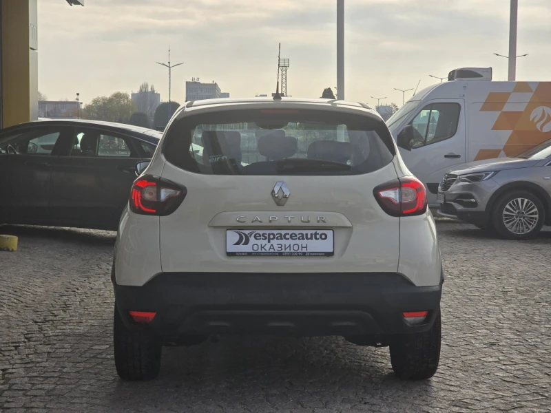 Renault Captur TCe/90 к.с/Life, снимка 6 - Автомобили и джипове - 52638377