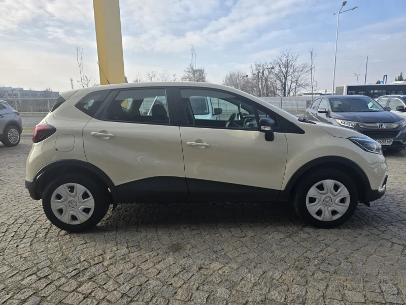 Renault Captur TCe/90 к.с/Life, снимка 4 - Автомобили и джипове - 52638377