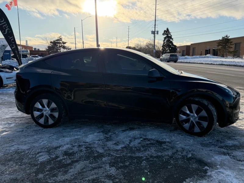 Tesla Model Y  Long* Range* AWD* АвтоКредит* (ЦЕНА ДО БГ), снимка 4 - Автомобили и джипове - 52769700