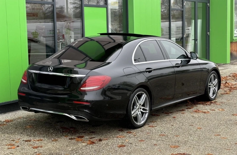 Mercedes-Benz E 200 AMG/PANO/BURM/FULL, снимка 5 - Автомобили и джипове - 53296087