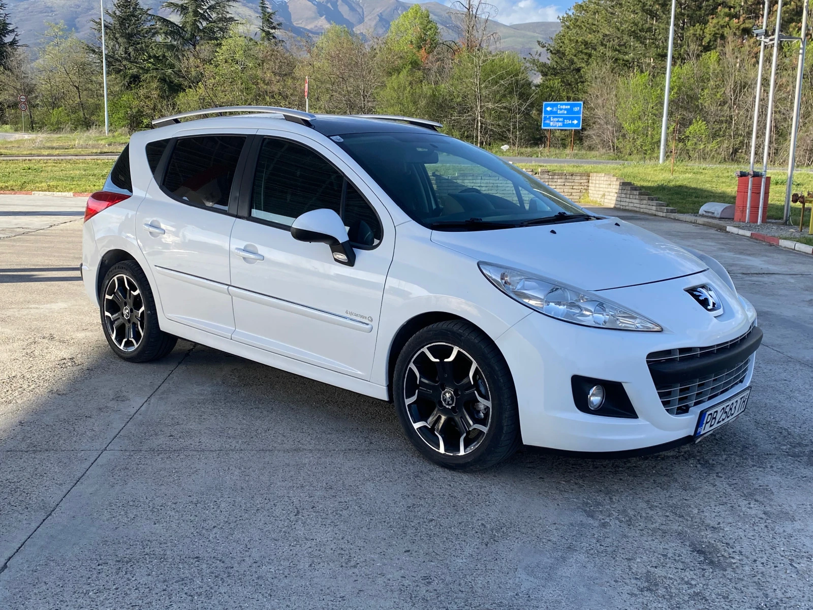 Peugeot 207 SW панорама - изображение 2