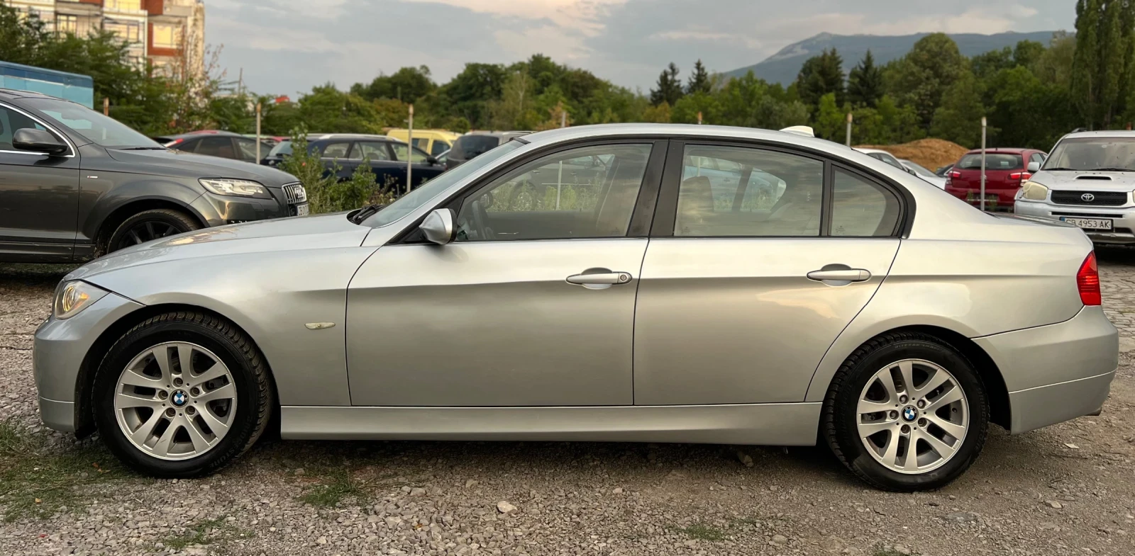 BMW 318 2.0i Кожа/Нави/Памет/Подгрев/ - изображение 5