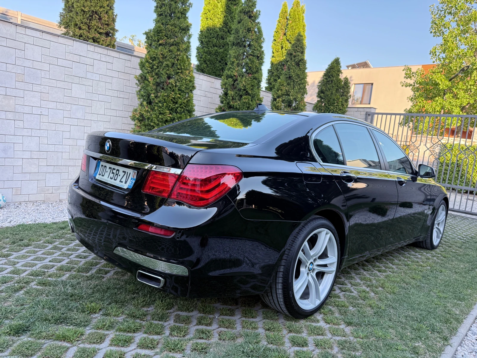 BMW 740 d Xdrive* M SPORT - изображение 4