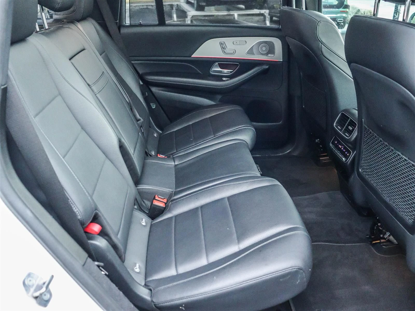 Mercedes-Benz GLS 450  - изображение 6