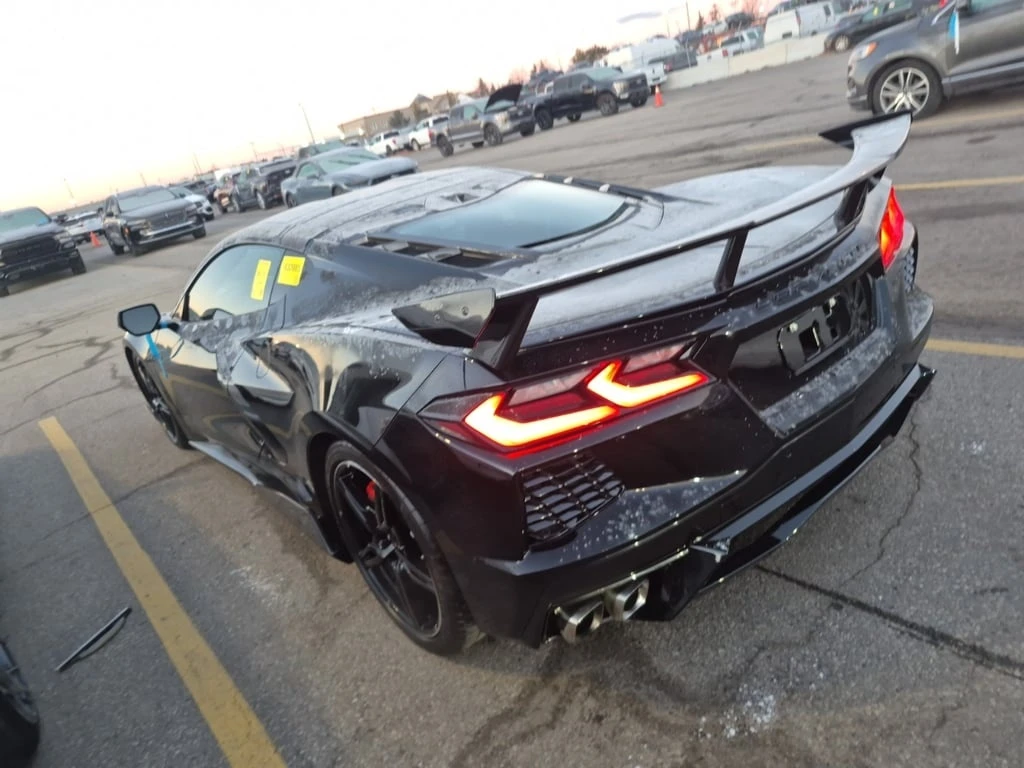 Chevrolet Corvette * 1LT * CARFAX *  - изображение 4