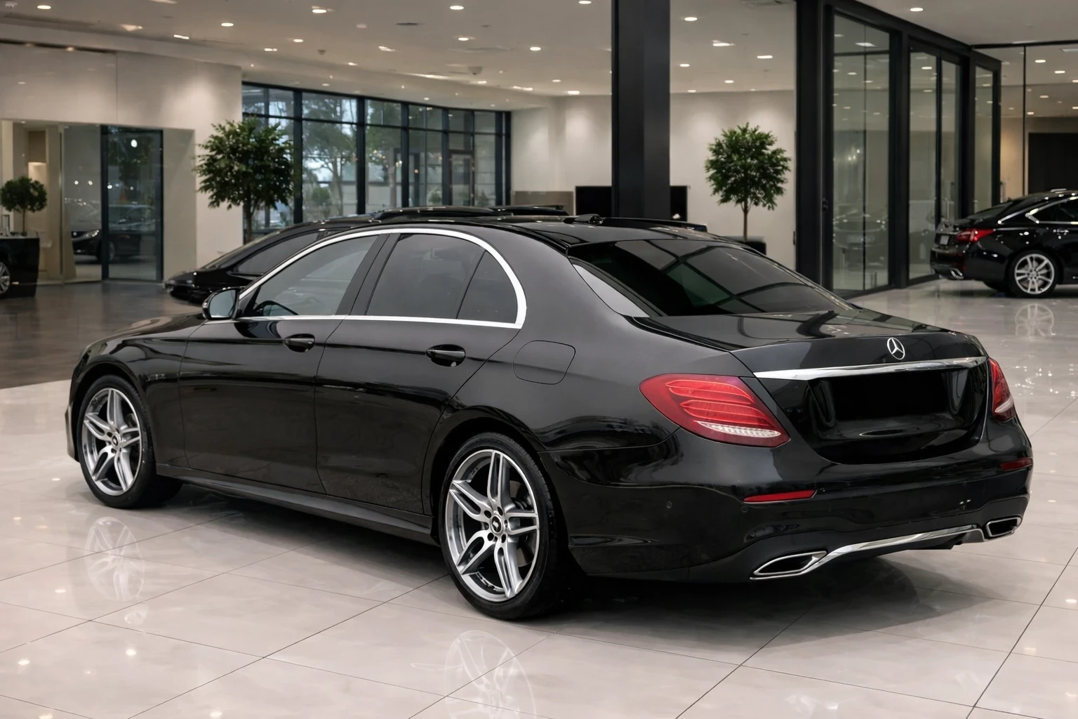 Mercedes-Benz E 200 AMG/PANO/BURM/FULL - изображение 2