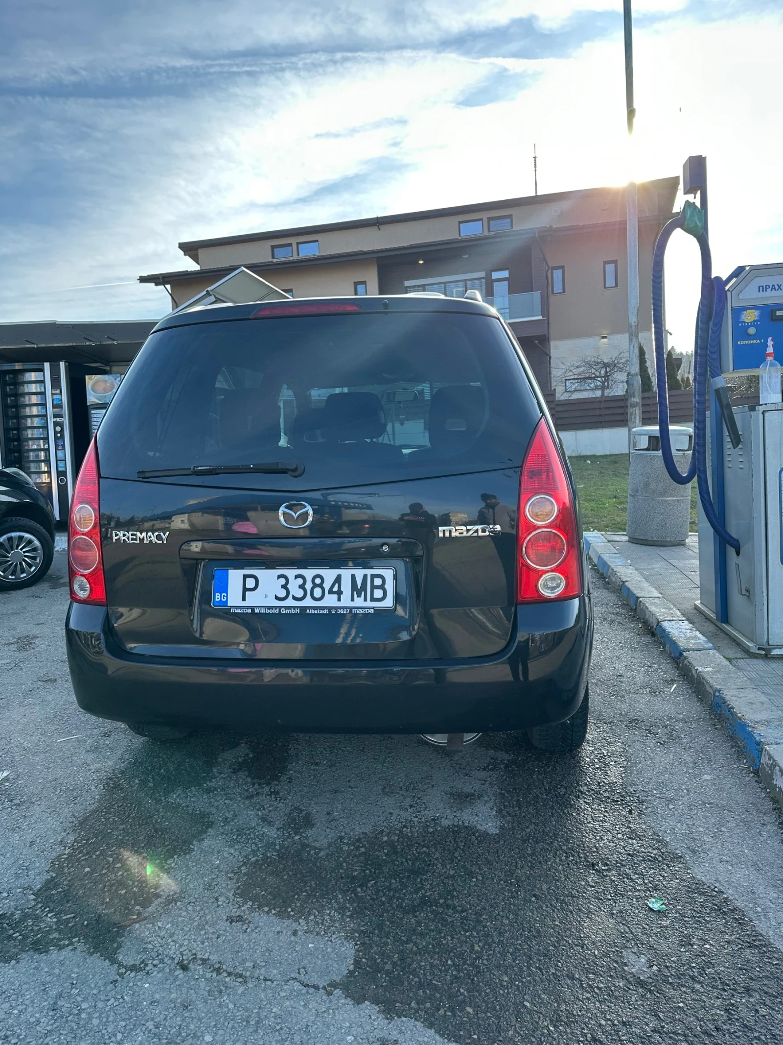 Mazda Premacy 1.8i, снимка 2 - Автомобили и джипове - 53737025