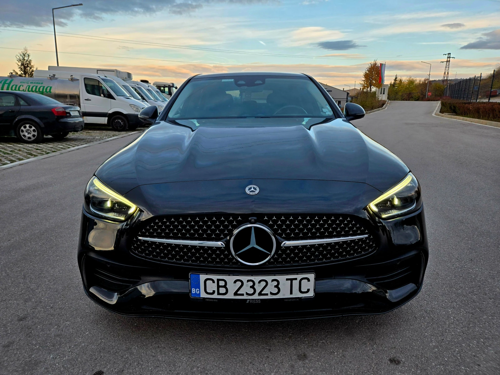 Mercedes-Benz C 300 D AMG 4M HUD Burmester Distronic 360 MULTIBEAM , снимка 4 - Автомобили и джипове - 53758550