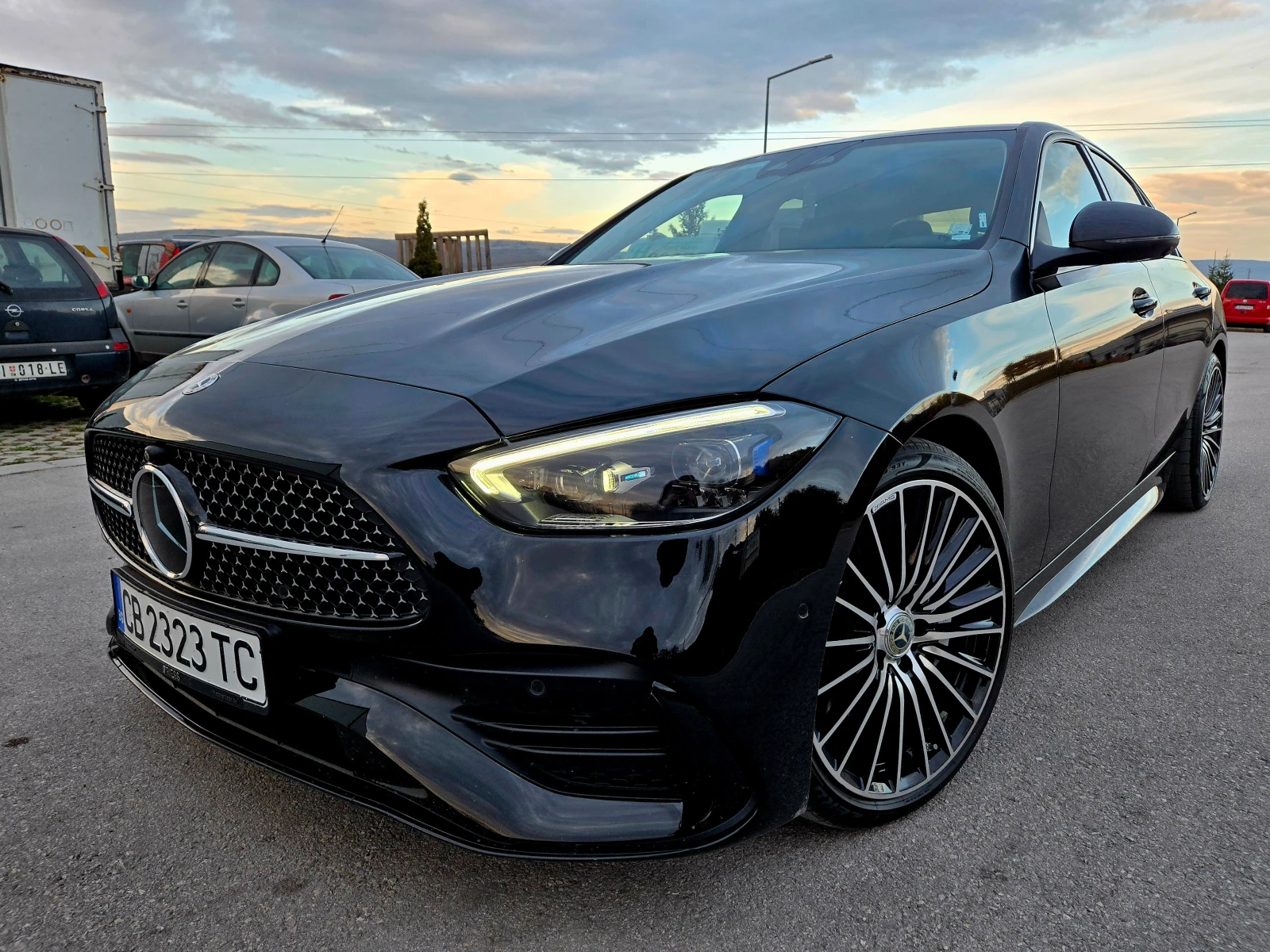 Mercedes-Benz C 300 D AMG 4M HUD Burmester Distronic 360 MULTIBEAM 