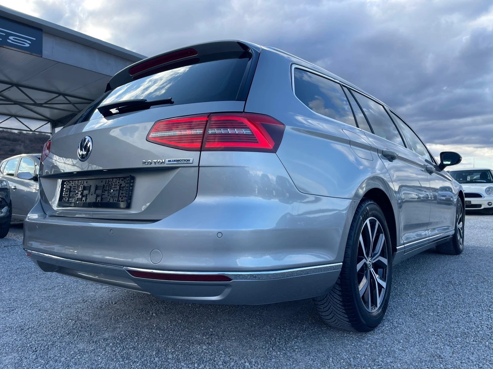 VW Passat High-Line! 157k KM!! UNIKAT!!!, снимка 6 - Автомобили и джипове - 53940291