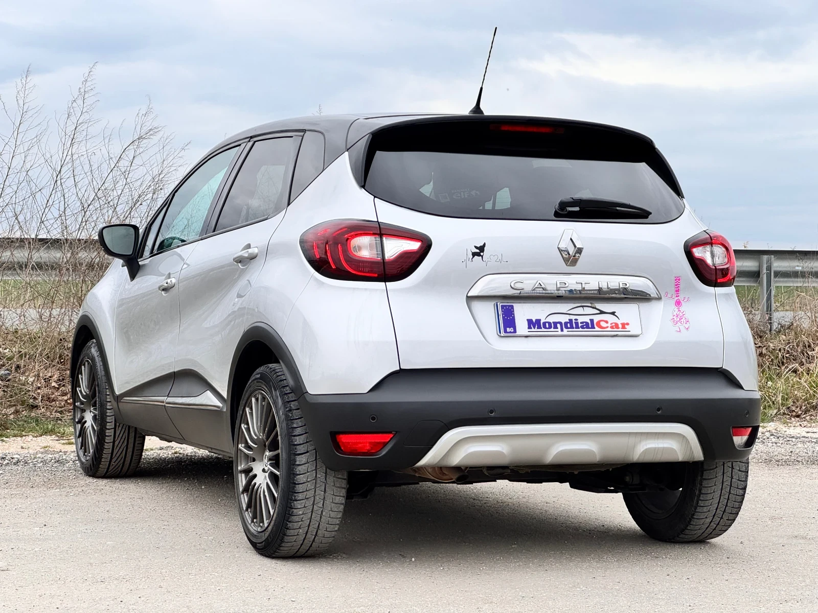 Renault Captur 1.5 dci 110kc INTENS KeylessGo/Cruise/Led/Navi/Cam, снимка 5 - Автомобили и джипове - 53949190