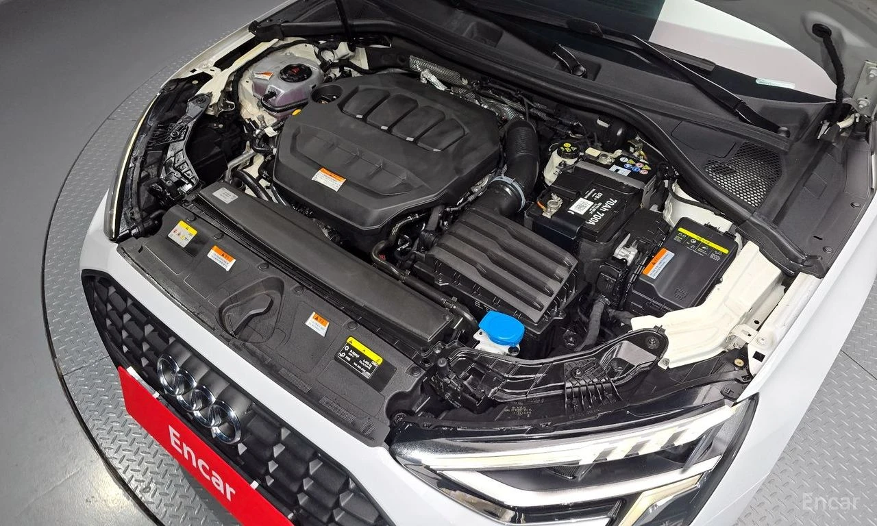 Audi A3 40TFSI* ПАНОРАМА* КОЖА* ПОДГРЕВ* , снимка 7 - Автомобили и джипове - 54342393