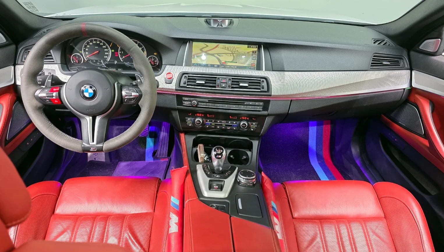 BMW M5 BOWER&WILKINS | HEAD UP , снимка 6 - Автомобили и джипове - 54632396