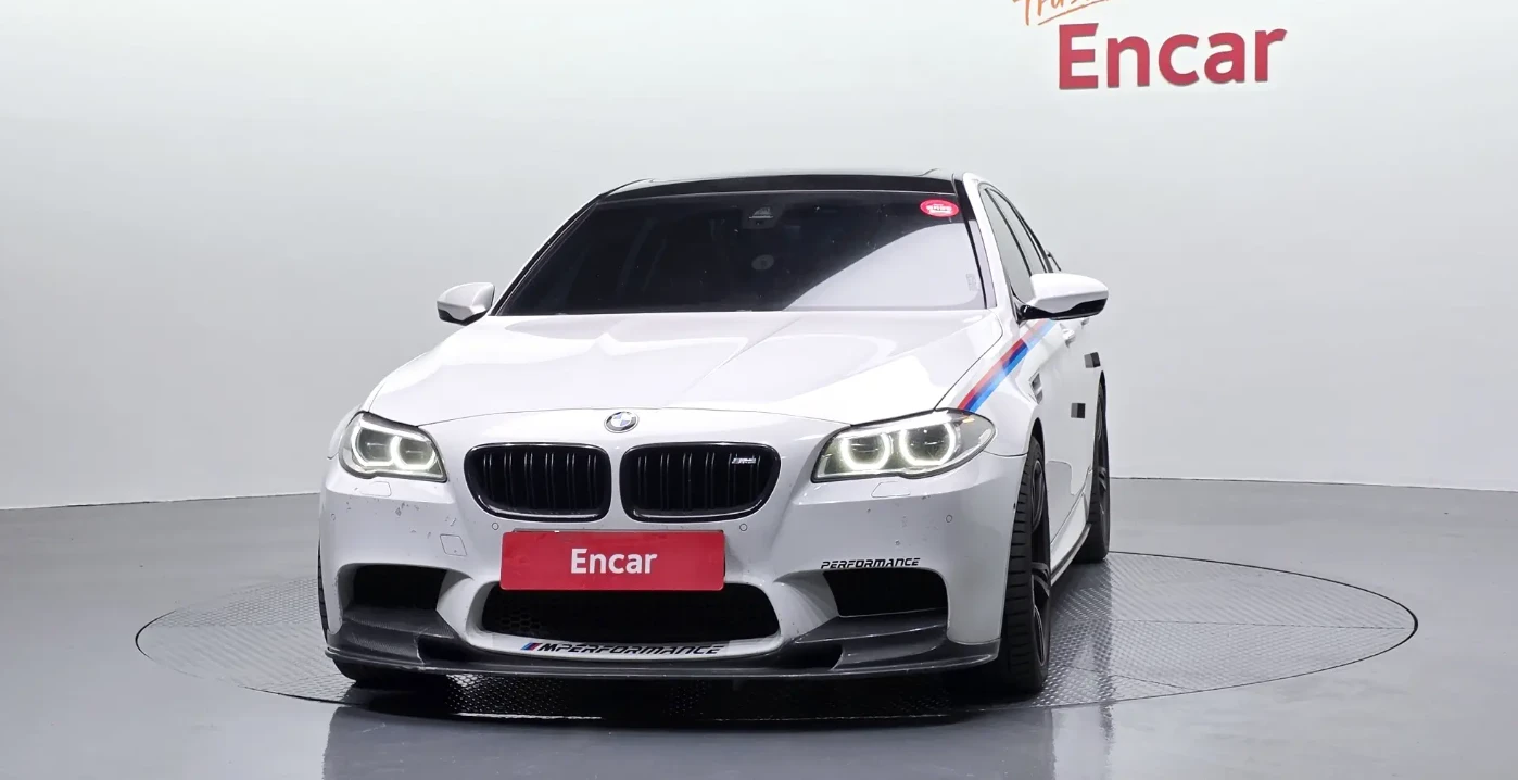 BMW M5 BOWER&WILKINS | HEAD UP , снимка 3 - Автомобили и джипове - 54632396