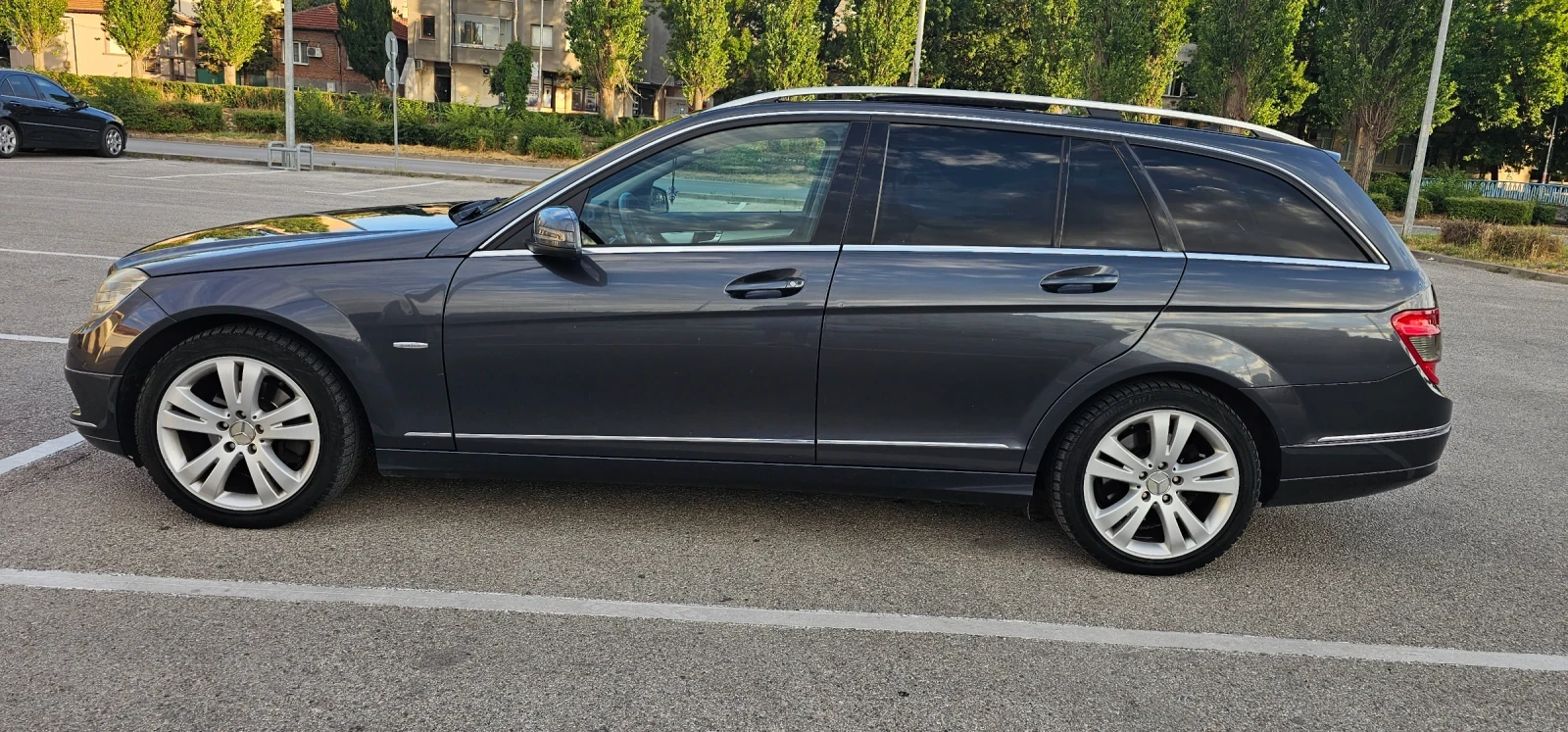 Mercedes-Benz C 220, снимка 5 - Автомобили и джипове - 55178123