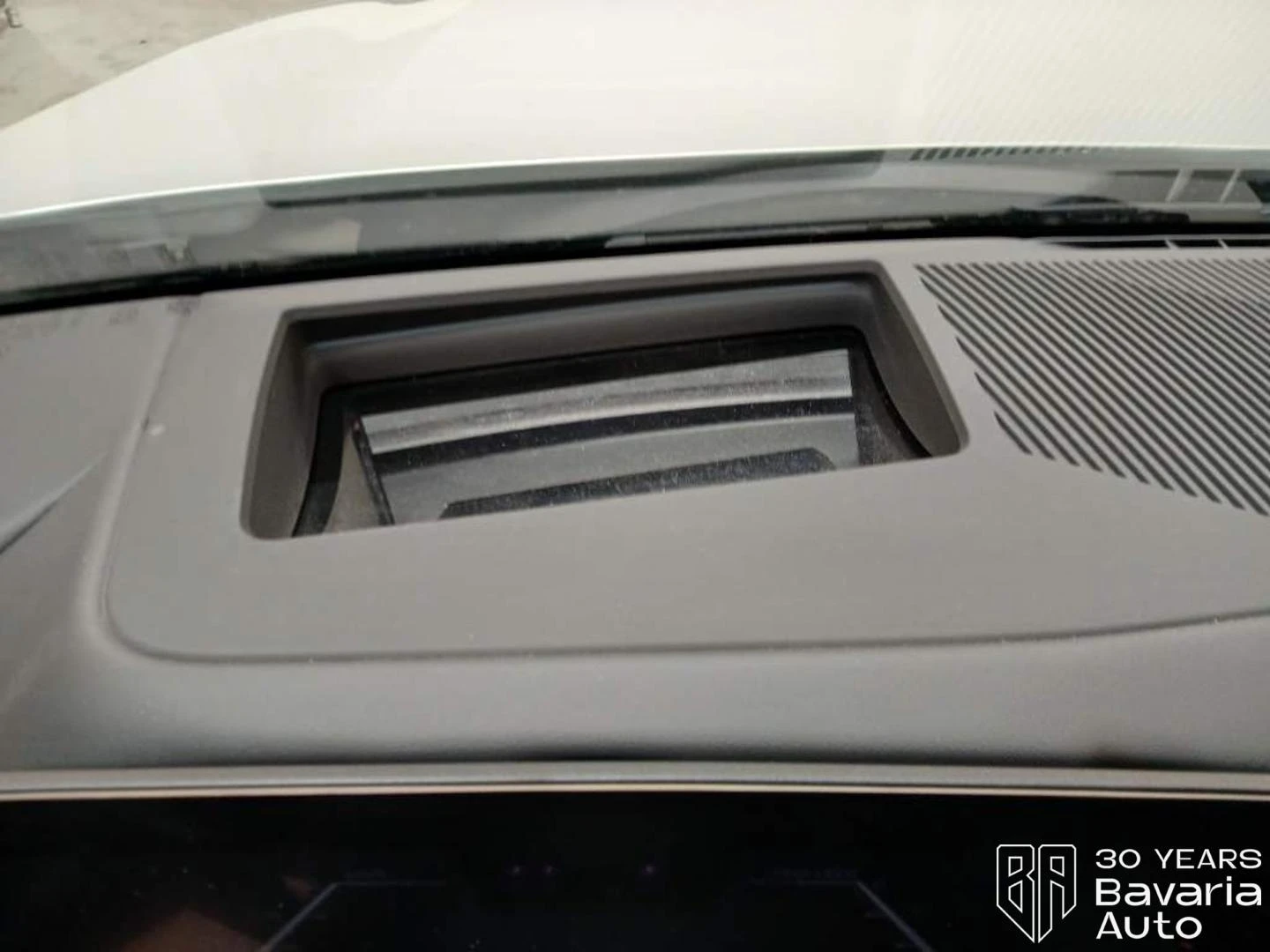 BMW 520 d Touring  xDrive M Sport Paket, снимка 13 - Автомобили и джипове - 55215093