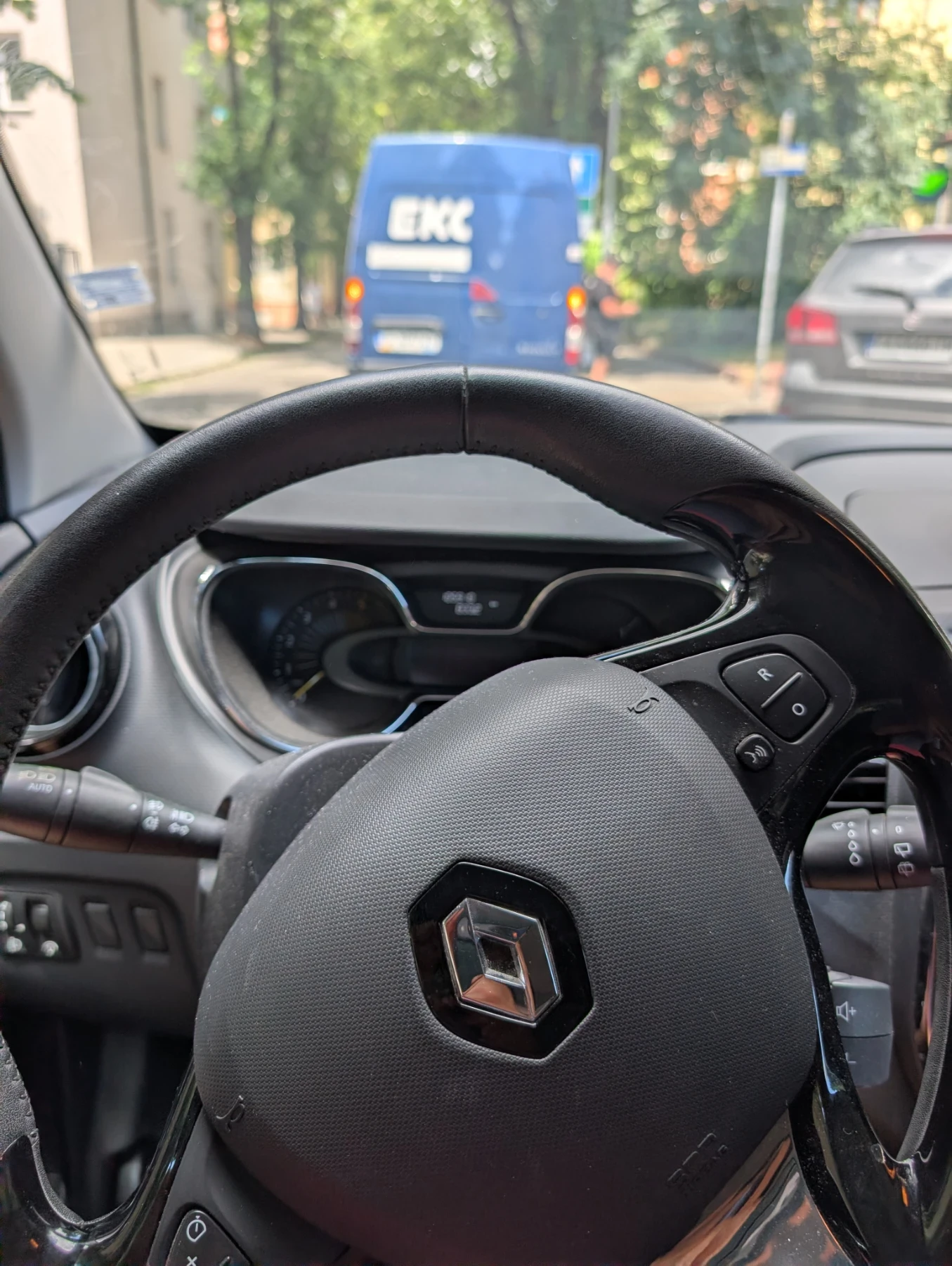 Renault Captur, снимка 5 - Автомобили и джипове - 55278838