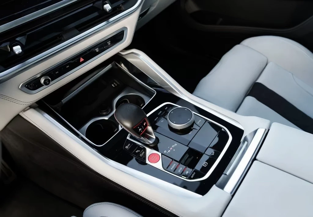 BMW X5M COMPETITION/B&W/ HUD/ 360/ SKY LOUNGE/ SHADOW LINE, снимка 15 - Автомобили и джипове - 55380156