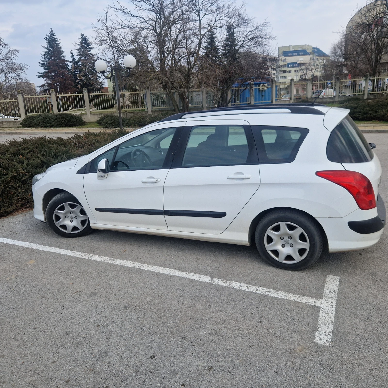 Peugeot 308 Комби, снимка 7 - Автомобили и джипове - 55491585