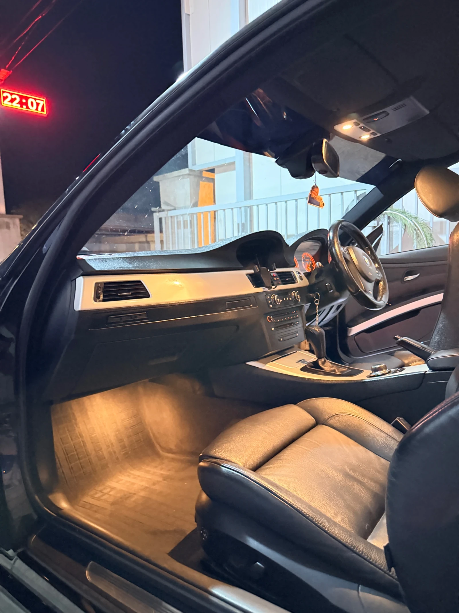 BMW 335, снимка 7 - Автомобили и джипове - 55535291